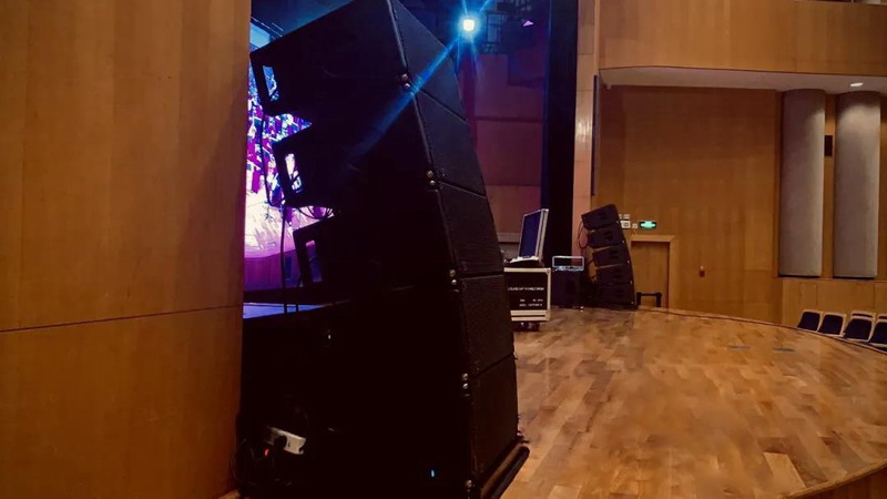 有源線陣列揚聲器